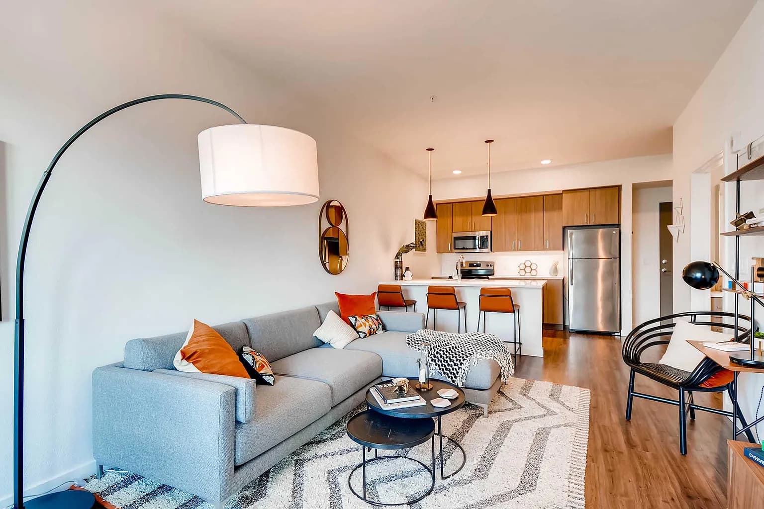 2005 N Williams Ave #60638 - Thumbnail 5