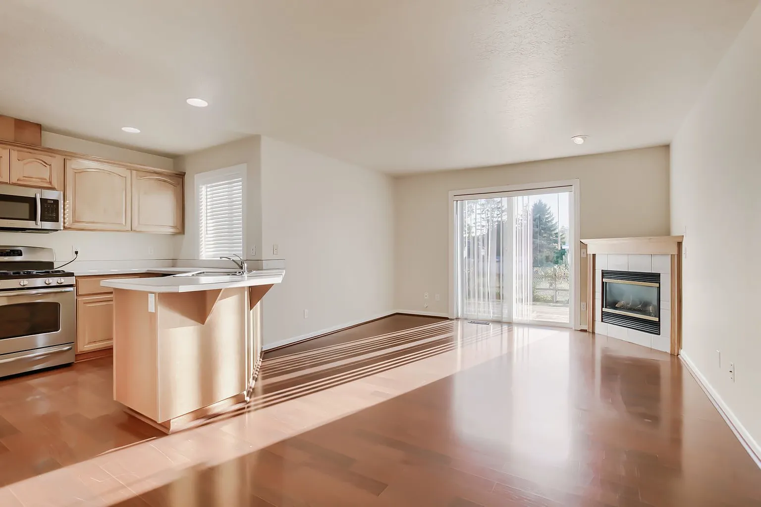 3241 NW Banff Dr - Thumbnail 4