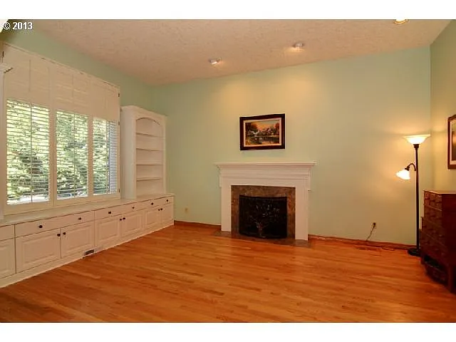 1213 Stonehaven Ct - Thumbnail 3