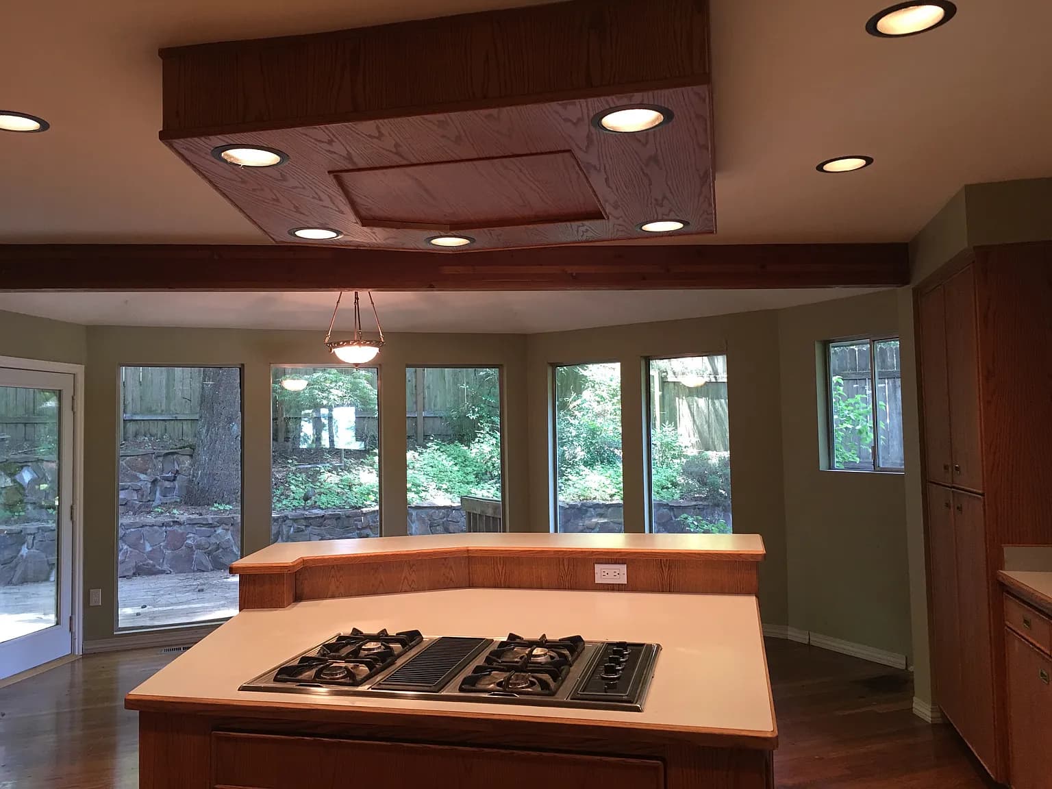 1912 Marylhurst Dr - Thumbnail 4