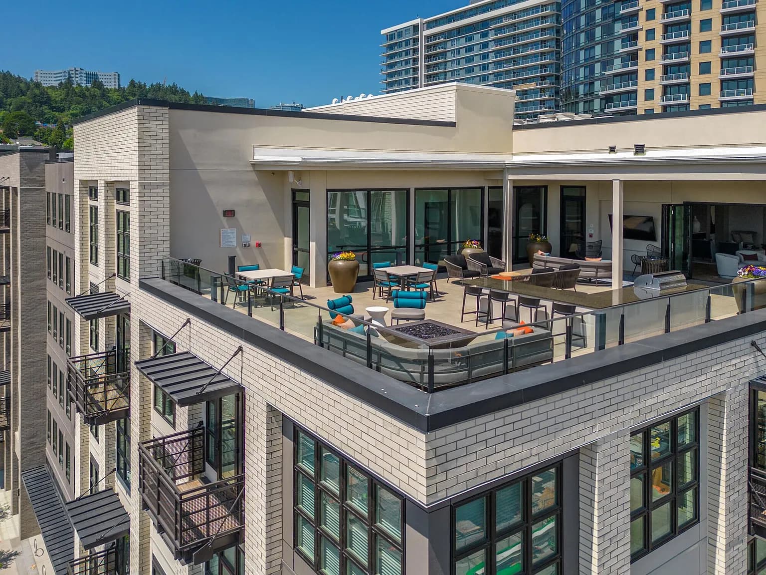 3850 S Bond Ave #611 - Thumbnail 6