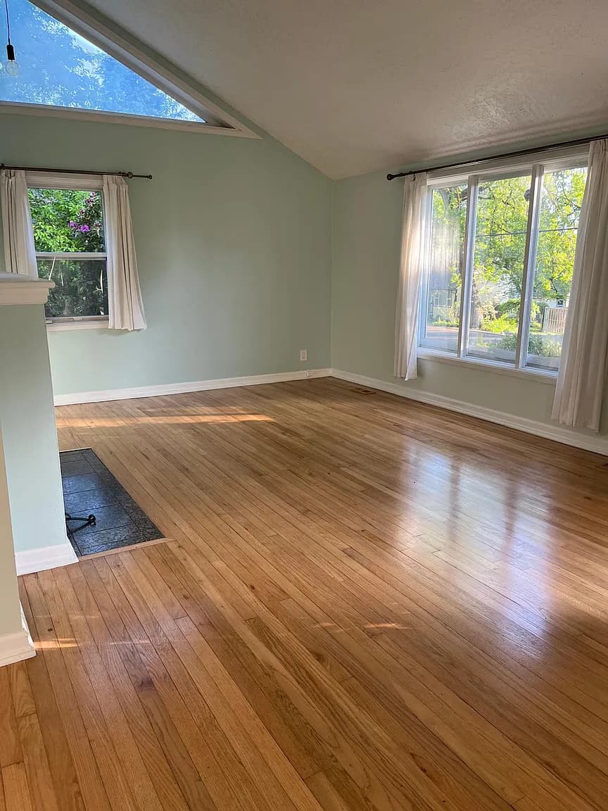 18445 Lower Midhill Dr - Thumbnail 2