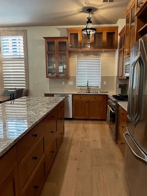 821 NW 11th Ave - Thumbnail 2