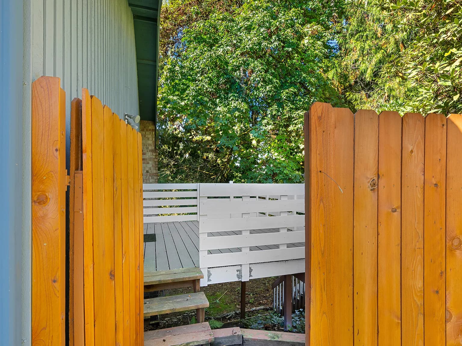 1107 Meadowview Ct - Thumbnail 4