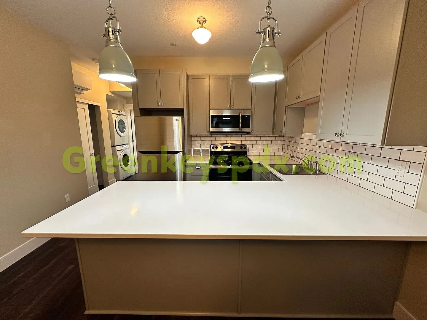 2015 NE 47th Ave #102 - Thumbnail 3