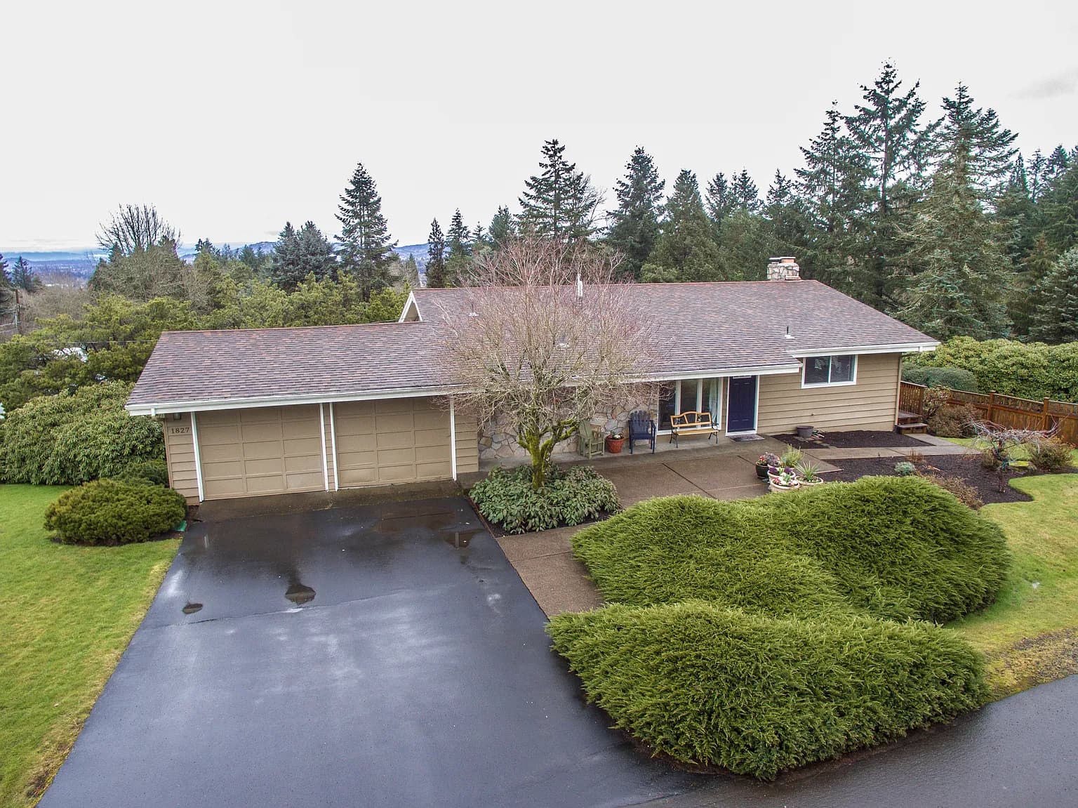 1827 Sylvan Way - Thumbnail 4