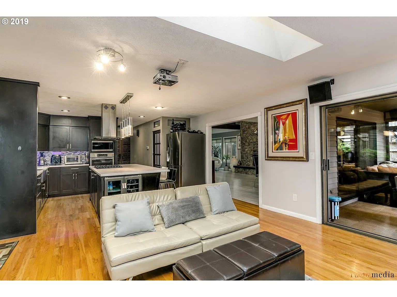 1615 SW Pheasant Dr - Thumbnail 6