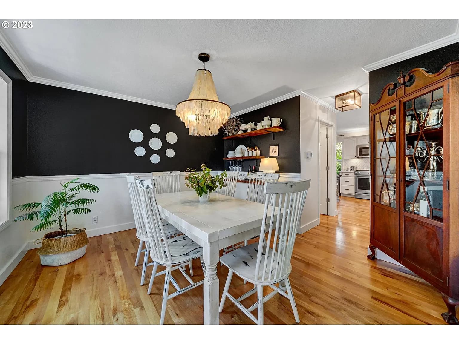 18270 Upper Midhill Dr - Thumbnail 5