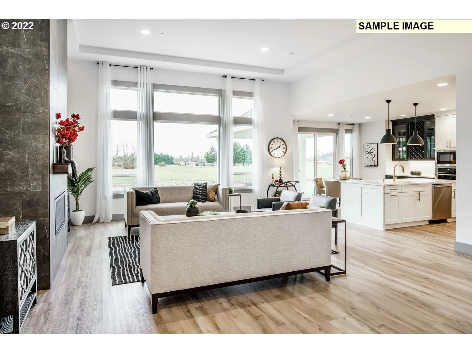 19783 Kapteyns St - Thumbnail 5