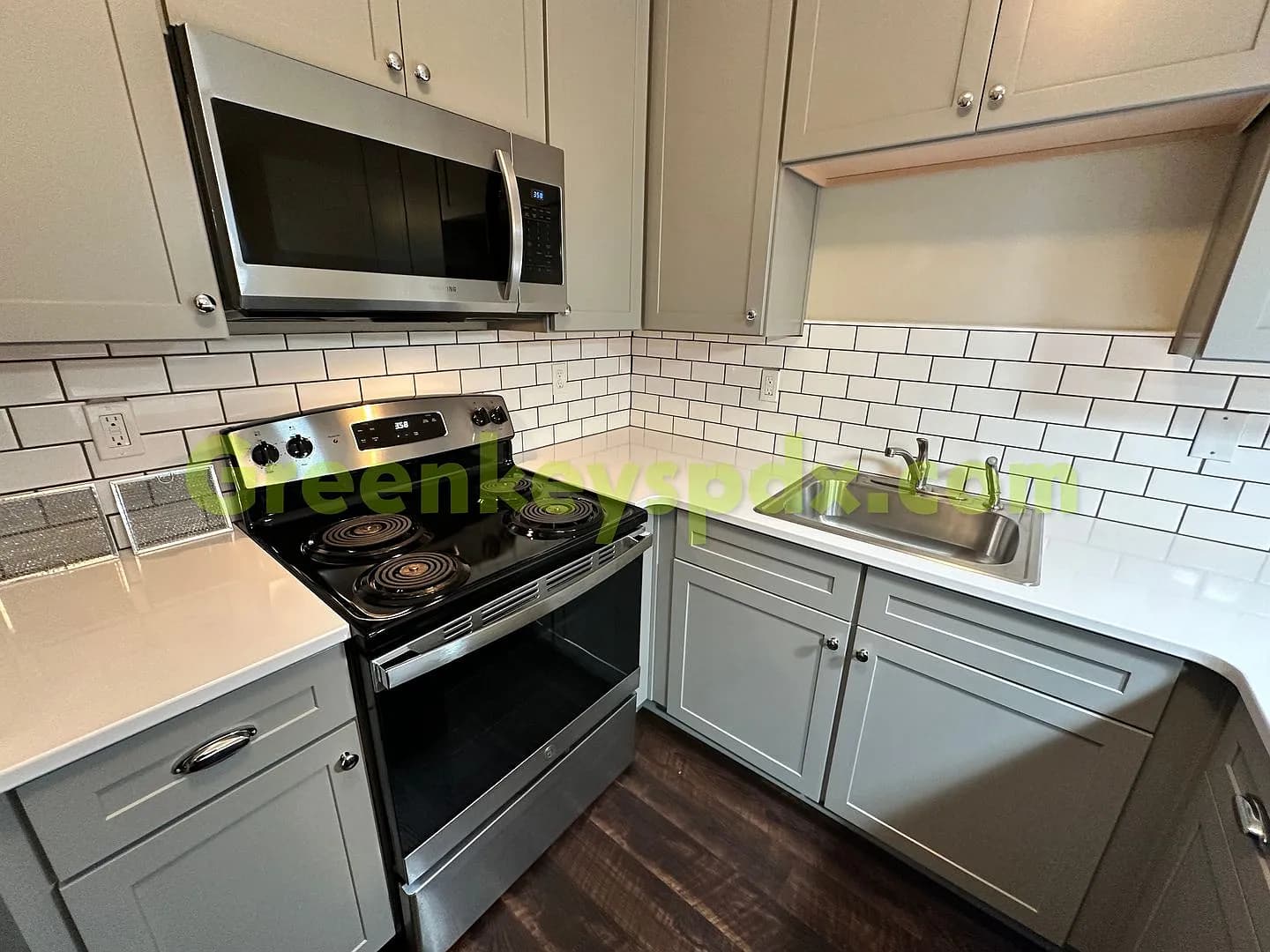 2015 NE 47th Ave #102 - Thumbnail 4