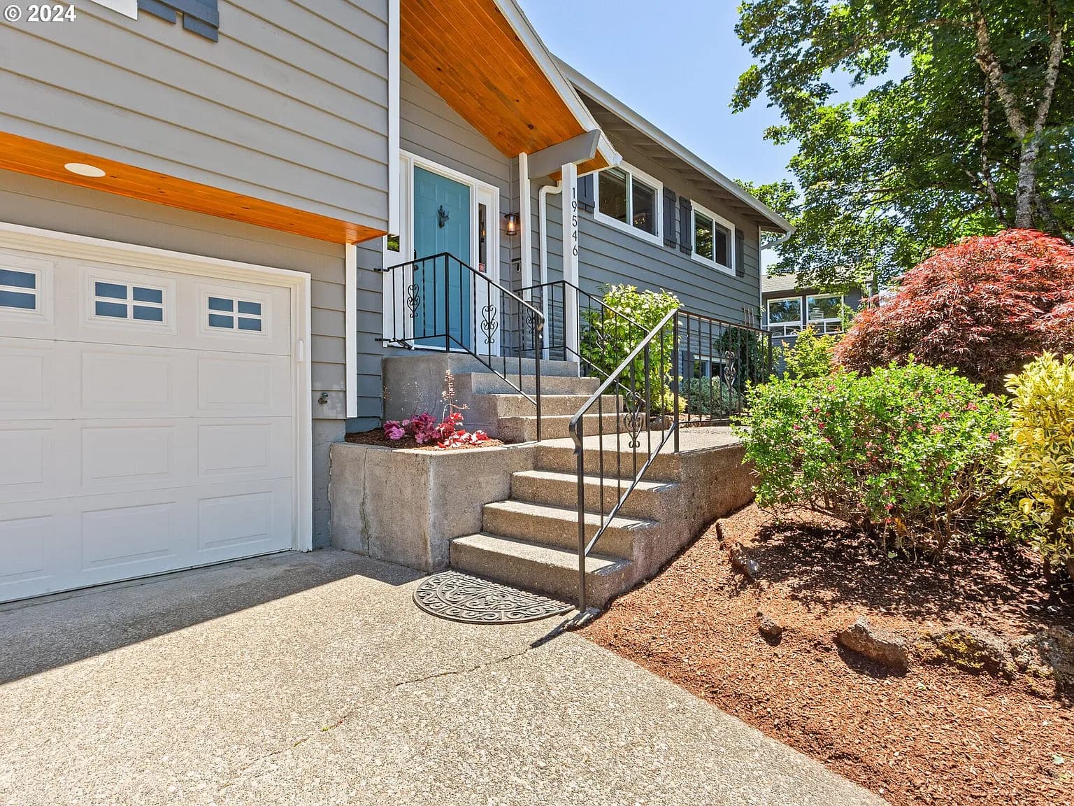 19546 Kapteyns St - Thumbnail 4