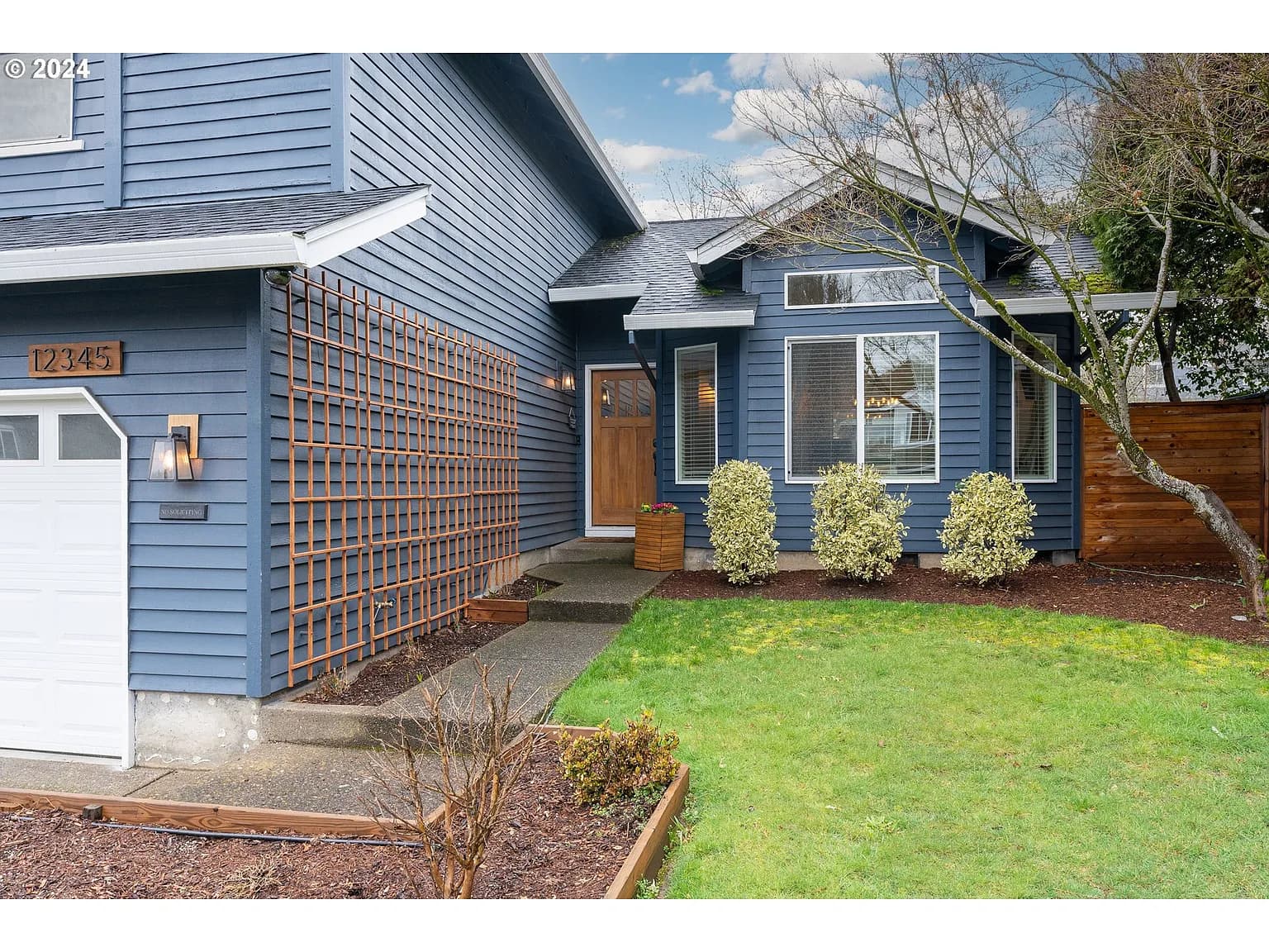 12345 SW Millview Ct - Thumbnail 2