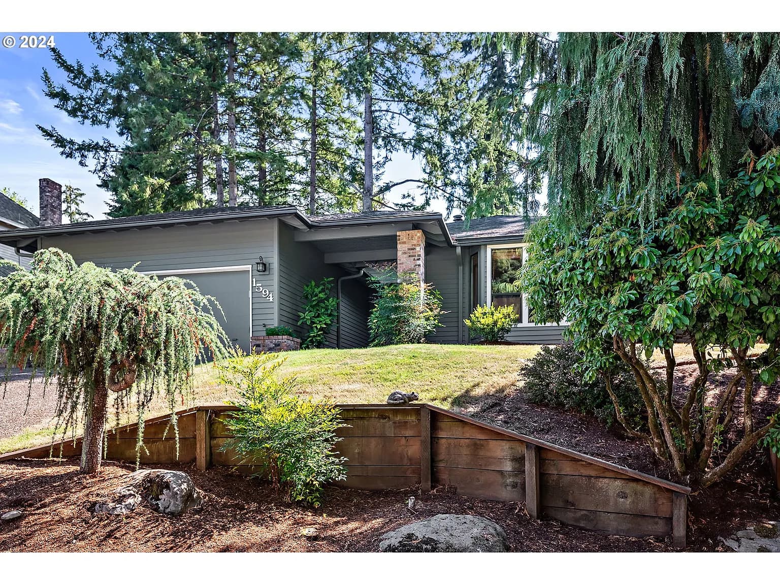 1594 Skye Pkwy - Thumbnail 2