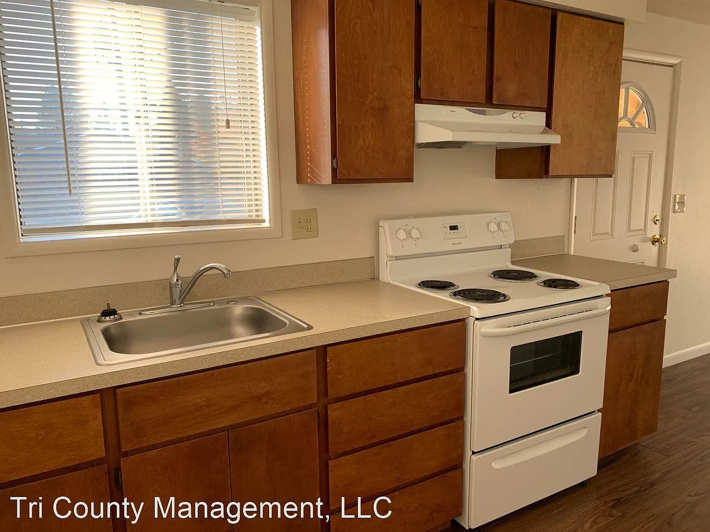 9742 SE 43rd Ave UNIT A - Thumbnail 5