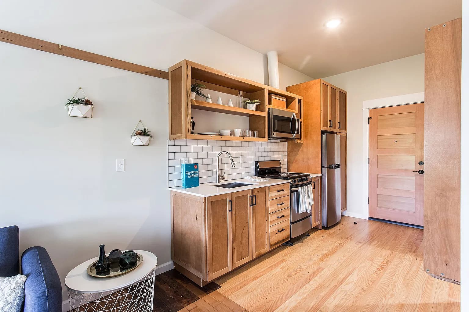 1920 NW 26th Ave #252 - Thumbnail 3