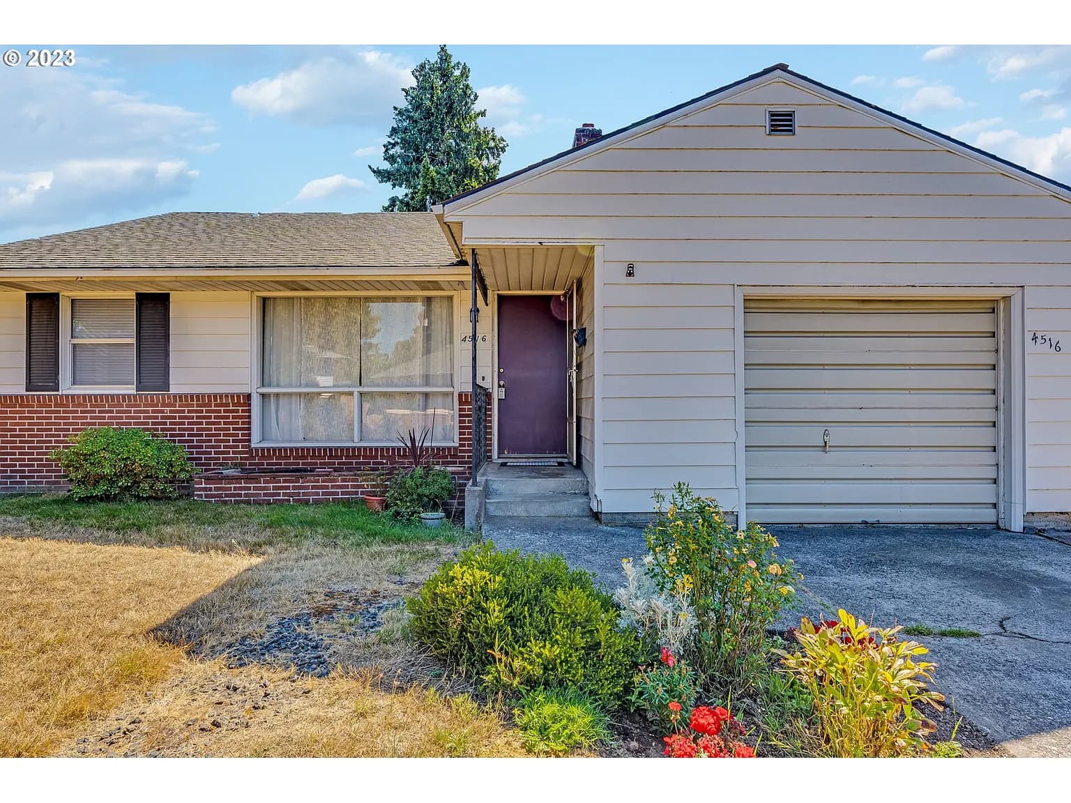 4516 SE Howe Ln - Thumbnail 6