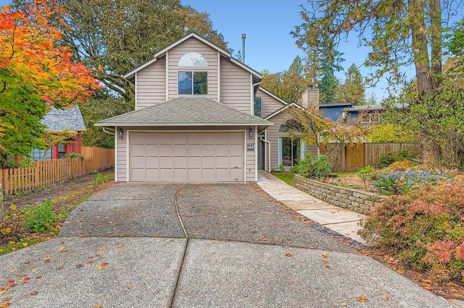 1687 SW 178th Ave - Thumbnail 3