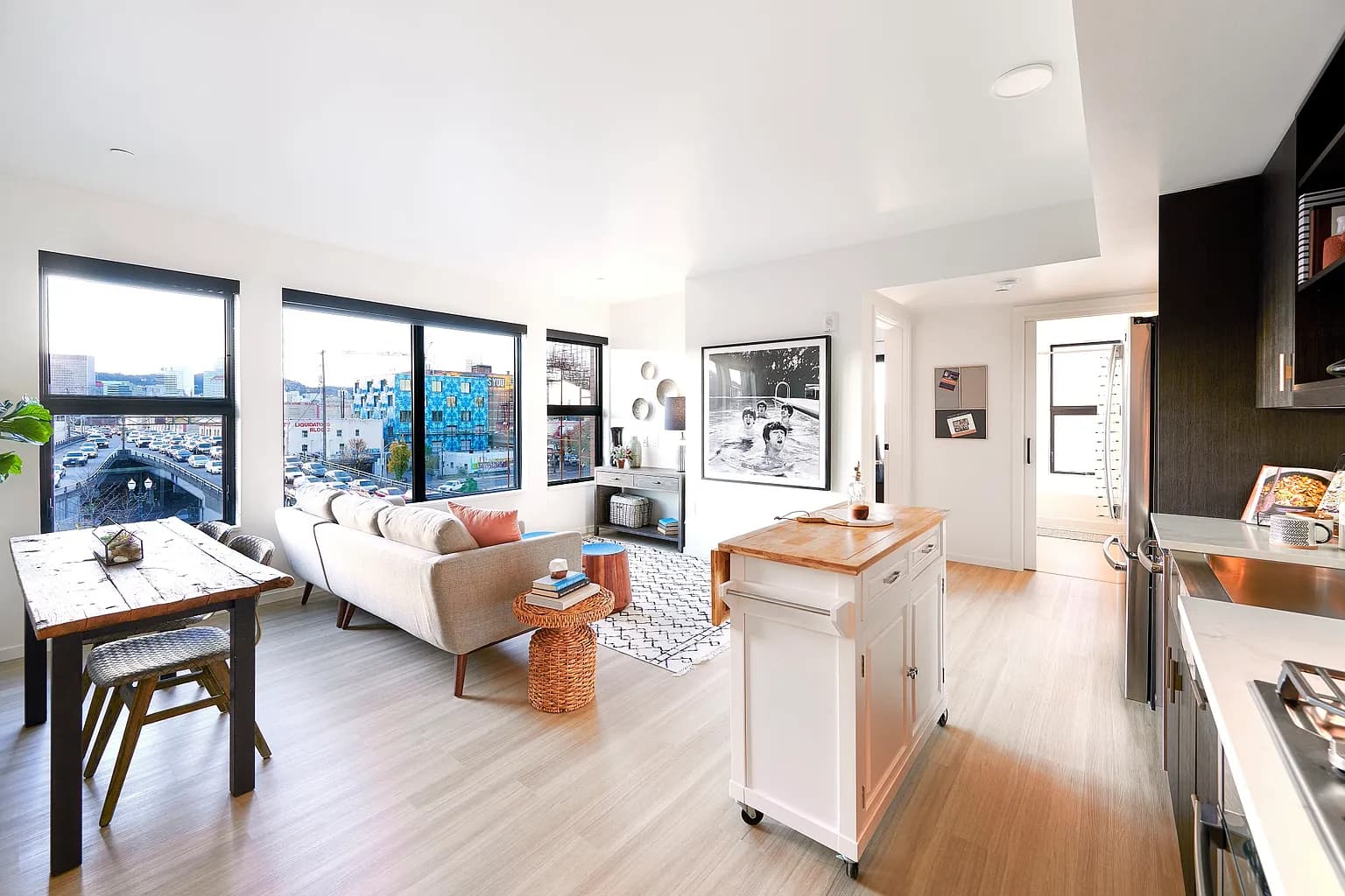 514 SE Belmont St #621 - Thumbnail 2