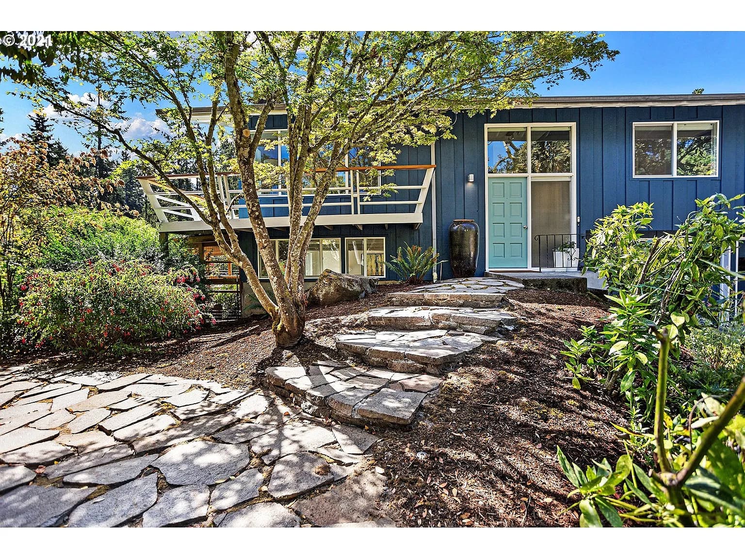 1532 Marylhurst Dr - Thumbnail 2