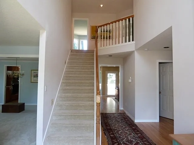 1301 Stonehaven Dr - Thumbnail 6