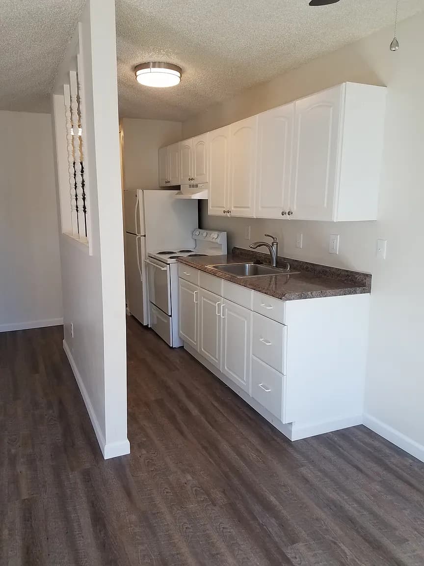 7705 SW Pfaffle St #108 - Thumbnail 4