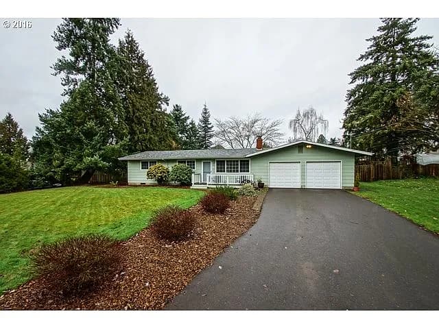 12275 SW Summer St - Thumbnail 2